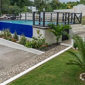 Holiday home Family Complex Beside W/pool #1 Montego Bay