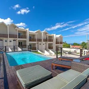 Apartment Luxury 2br Facing W/pool #5 Montego Bay